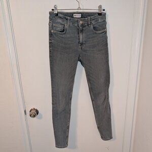 Zara Skinny Jeans - Size 6